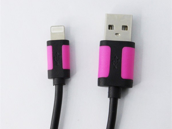 PVC雙色注塑蘋果數據線