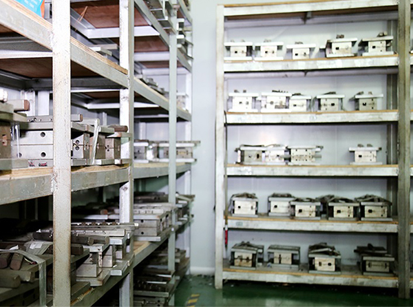 數據線模具 數據線模具