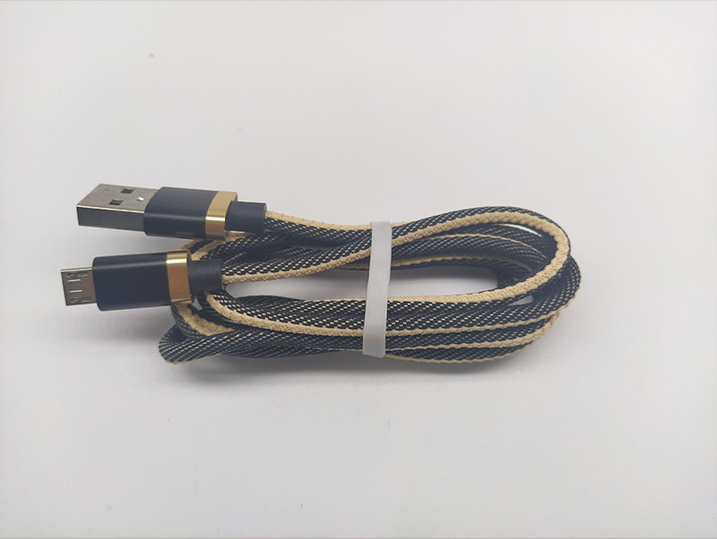 聯(lián)鑫德誠生產(chǎn)的USB micro數(shù)據(jù)線廣泛應(yīng)用于智能家居領(lǐng)域